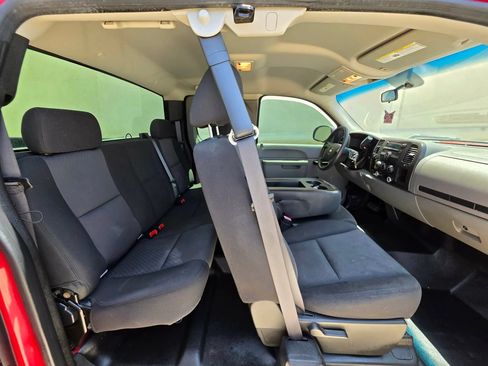 Used 2010 Chevrolet Silverado 1500 W/T RWD image 15