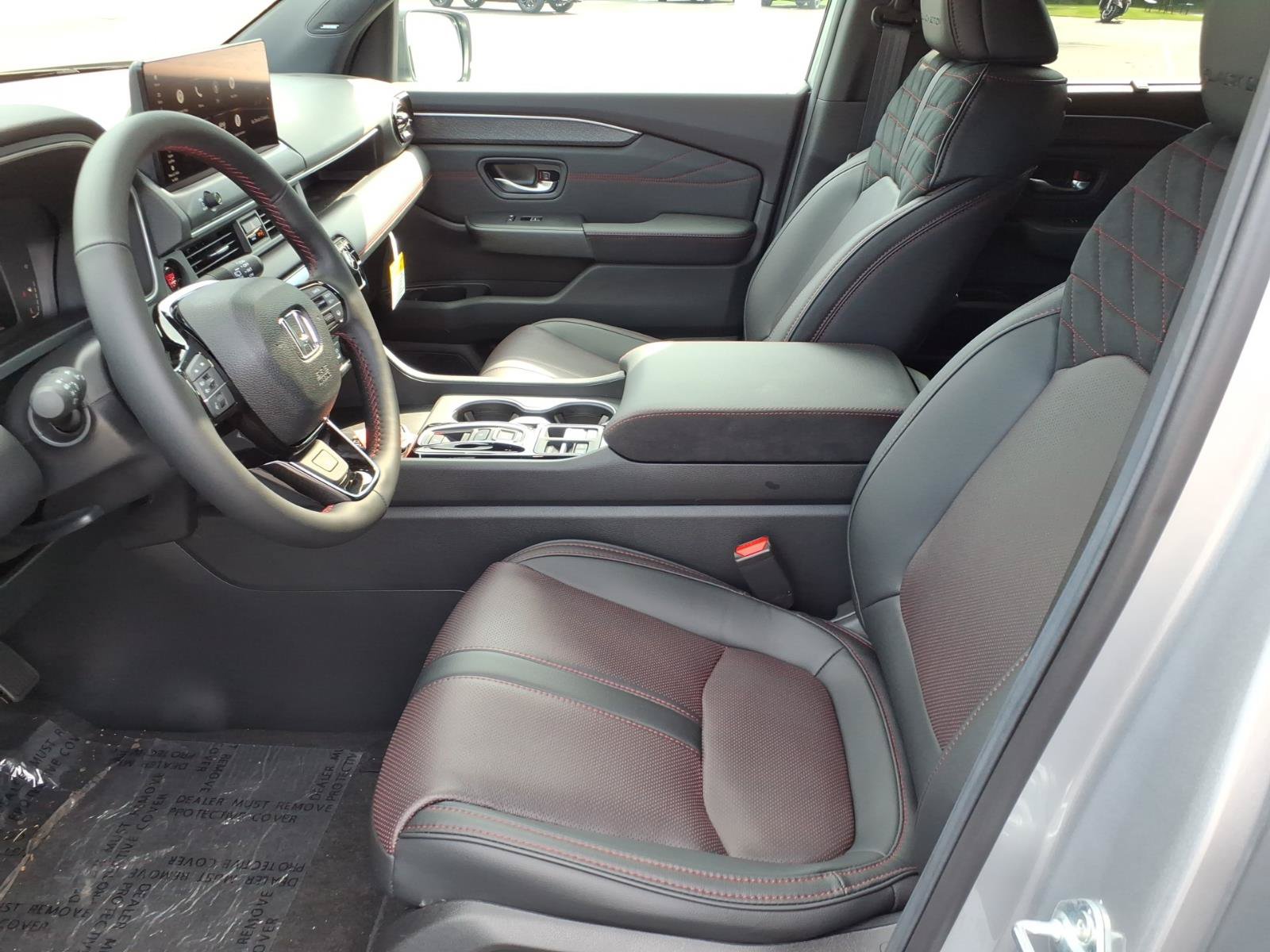 New 2026 Honda Pilot Black Edition image 8