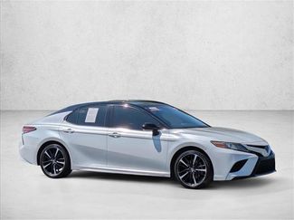 Used 2018 Toyota Camry XSE video 4