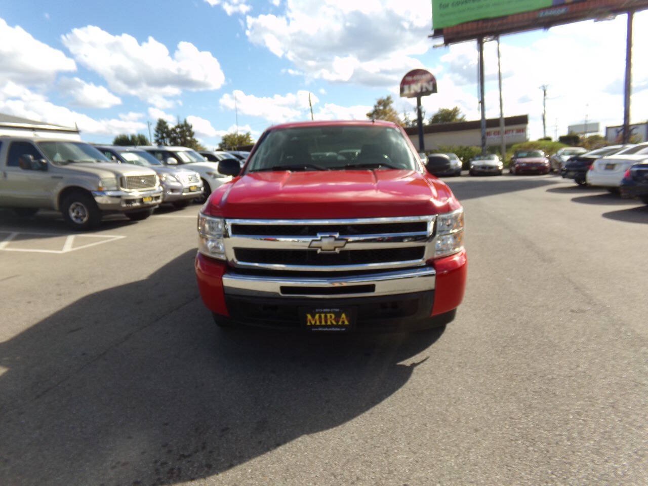 Used 2010 Chevrolet Silverado 1500 LT w/ Power Pack Plus RWD image 3
