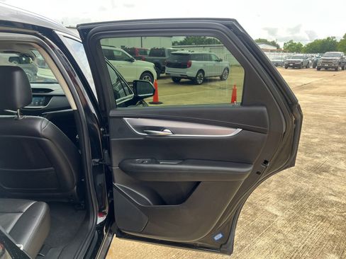Used 2019 Cadillac XT5 Luxury FWD image 19