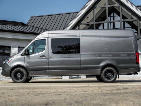 New 2025 Mercedes-Benz Sprinter 2500 image 3