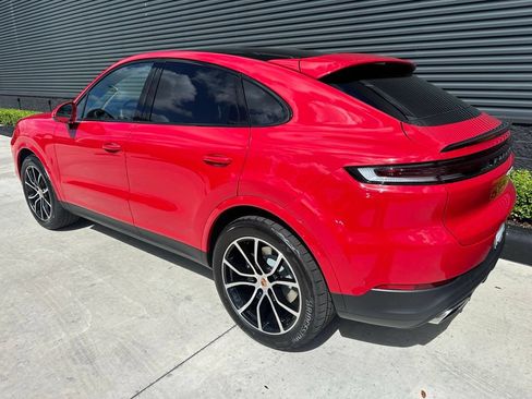 Used 2026 Porsche Cayenne Coupe AWD/4WD image 3