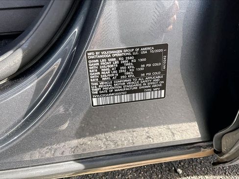 Used 2021 Volkswagen Atlas Cross Sport SE image 29