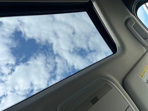 New 2024 MAZDA CX-90 Plug-In Hybrid w/ Preferred image 22