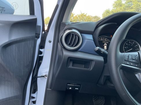 New 2025 Nissan Versa SV w/ Trunk Package image 23