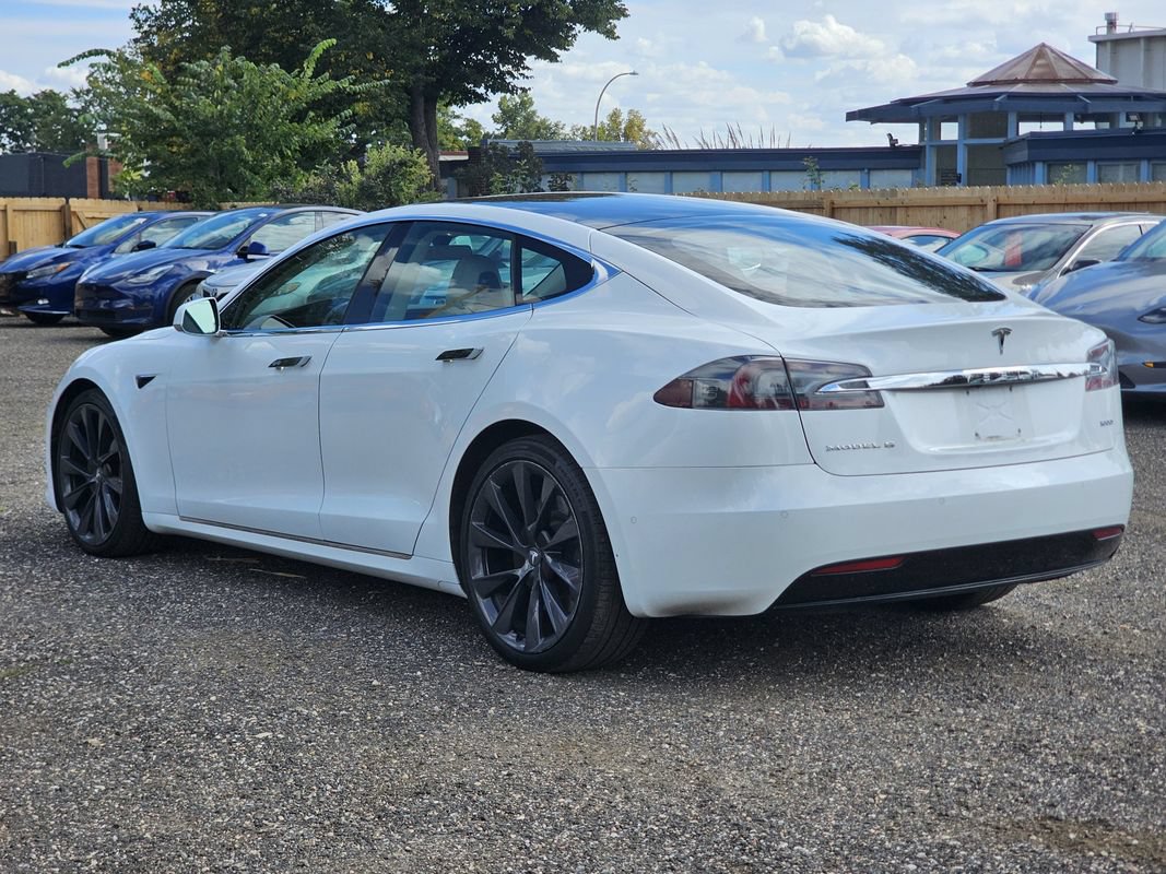 Used 2018 Tesla Model S 100D AWD/4WD image 2