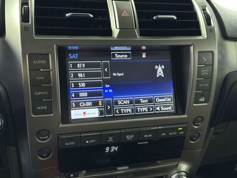 Used 2020 Lexus GX 460 Premium w/ Premium Package AWD/4WD image 36