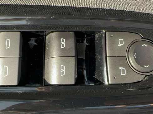 Used 2024 Honda Prologue EX image 13