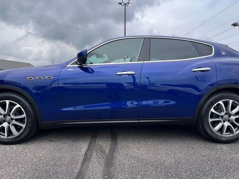 Used 2017 Maserati Levante image 3