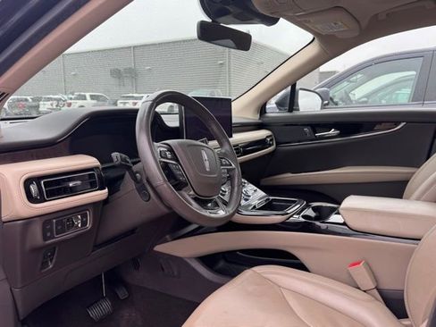 Used 2022 Lincoln Nautilus Reserve image 8