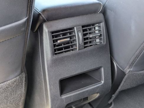 Used 2025 Mitsubishi Outlander SE FWD image 27