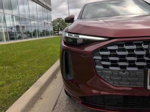 New 2025 Audi Q5 Premium Plus image 36