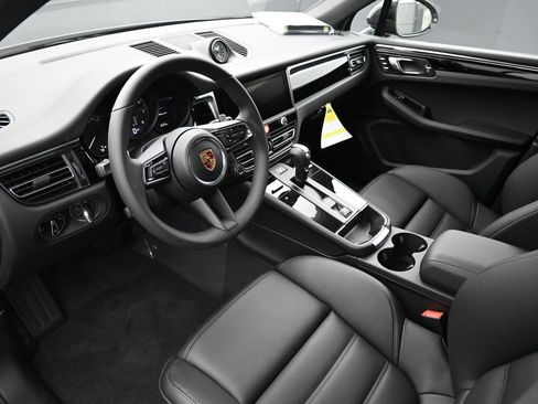 New 2026 Porsche Macan AWD/4WD image 12