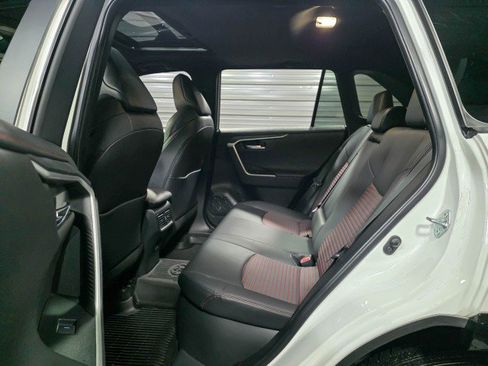 Used 2022 Toyota RAV4 XSE image 15