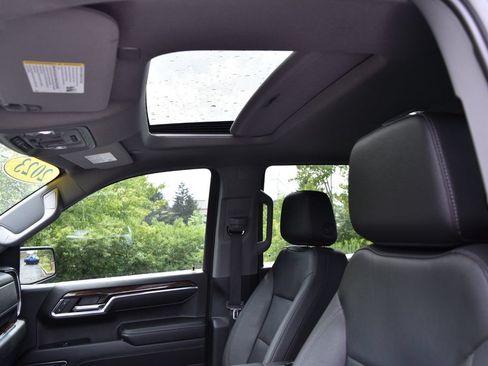 Used 2023 GMC Sierra 1500 Elevation w/ Elevation Premium Package AWD/4WD image 14