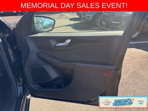 Certified 2023 Ford Escape ST-Line Elite AWD/4WD image 13