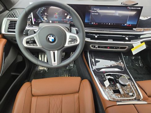 New 2026 BMW X7 M60i image 28