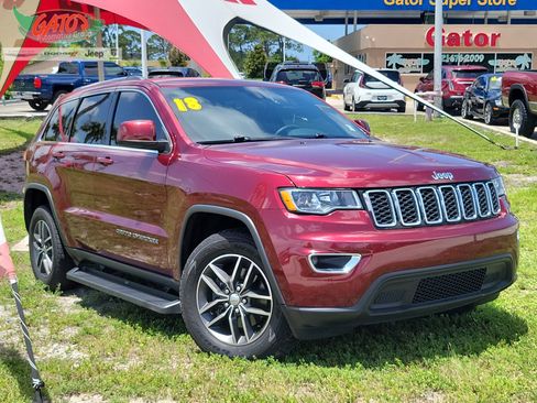 Used 2018 Jeep Grand Cherokee Laredo AWD/4WD image 1