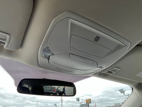 Used 2018 Ford Escape SE image 16