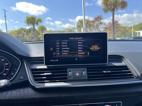 Used 2019 Audi Q5 2.0T Premium Plus w/ Premium Plus Package image 23