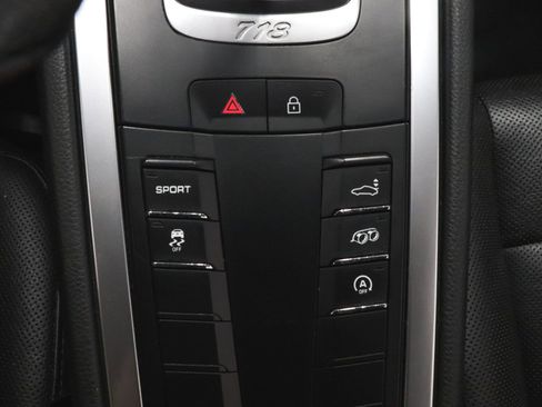 Used 2019 Porsche 718 Cayman image 29