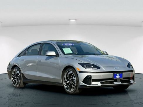 Used 2025 Hyundai Ioniq 6 SEL RWD image 8