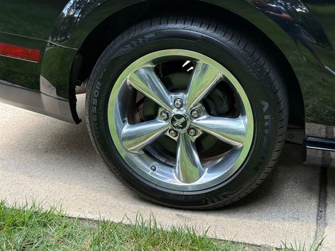 Used 2007 Ford Mustang GT RWD image 26