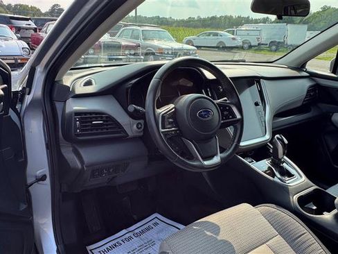 Used 2022 Subaru Outback Premium AWD/4WD image 32