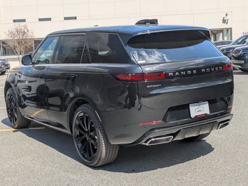 New 2026 Land Rover Range Rover Sport Dynamic SE image 9