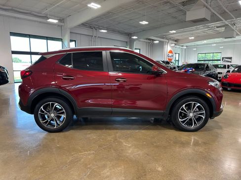 Used 2023 Buick Encore GX Select w/ Safety Package II FWD image 9