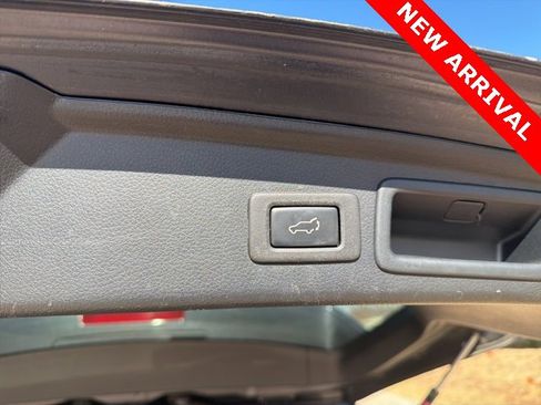 Used 2017 Subaru Forester 2.5i Limited image 26