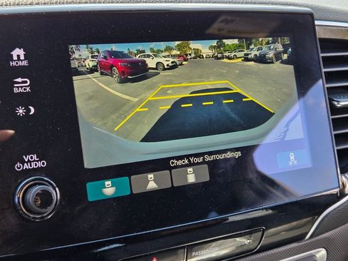 Used 2022 Honda Pilot TrailSport image 23