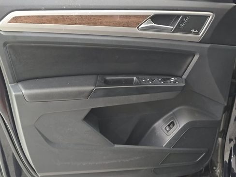 Used 2019 Volkswagen Atlas SEL Premium AWD/4WD image 9
