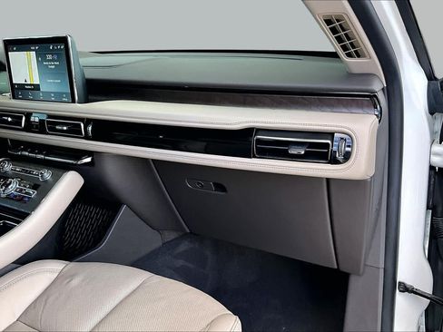 Used 2023 Lincoln Aviator Reserve w/ Elements Package Plus RWD image 17