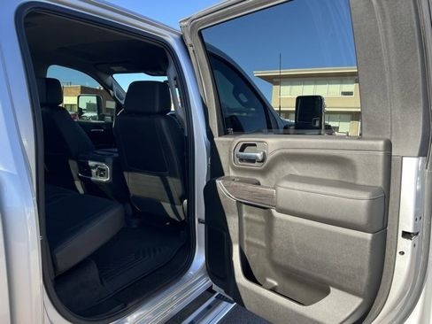 Used 2022 Chevrolet Silverado 2500 LTZ w/ LTZ Plus Package image 34