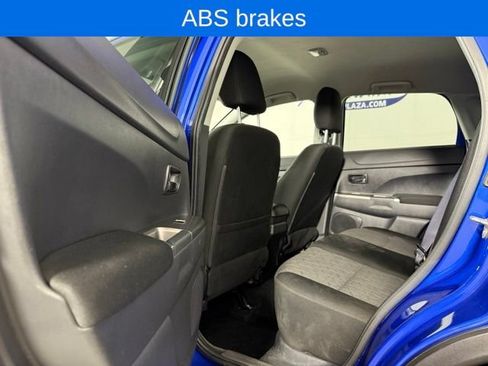 Used 2020 Mitsubishi Outlander Sport SE AWD/4WD image 14