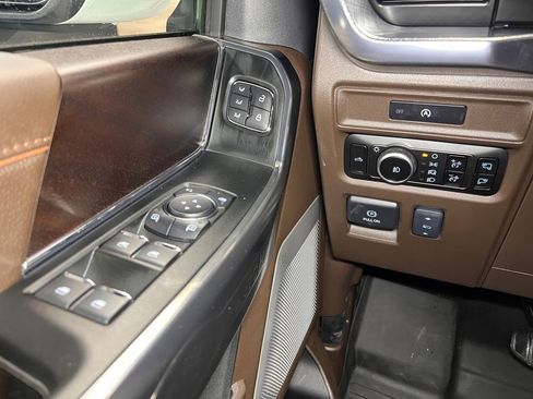 Used 2025 Ford F150 King Ranch w/ FX4 Off-Road Package image 16