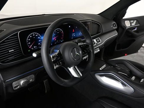 New 2026 Mercedes-Benz GLS 450 4MATIC image 6