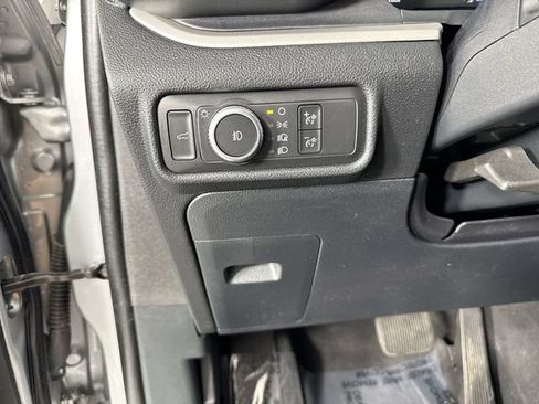 Used 2021 Ford Explorer XLT w/ Equipment Group 202A AWD/4WD image 15