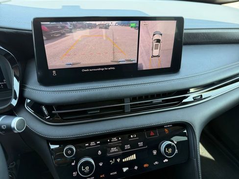 Used 2023 INFINITI QX60 Sensory image 19