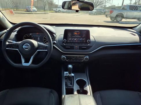 Used 2022 Nissan Altima 2.5 SV image 5