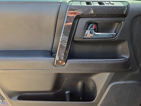 Used 2024 Toyota 4Runner TRD Off-Road Premium w/ Moonroof Package AWD/4WD image 21