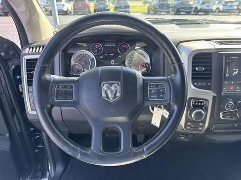 Used 2019 RAM 1500 Big Horn AWD/4WD image 9