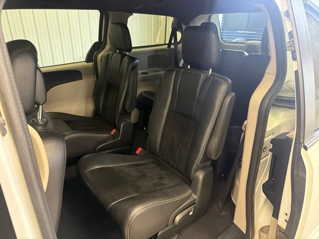 Used 2017 Dodge Grand Caravan SXT FWD image 27