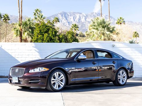 Used 2012 Jaguar XJ L image 1