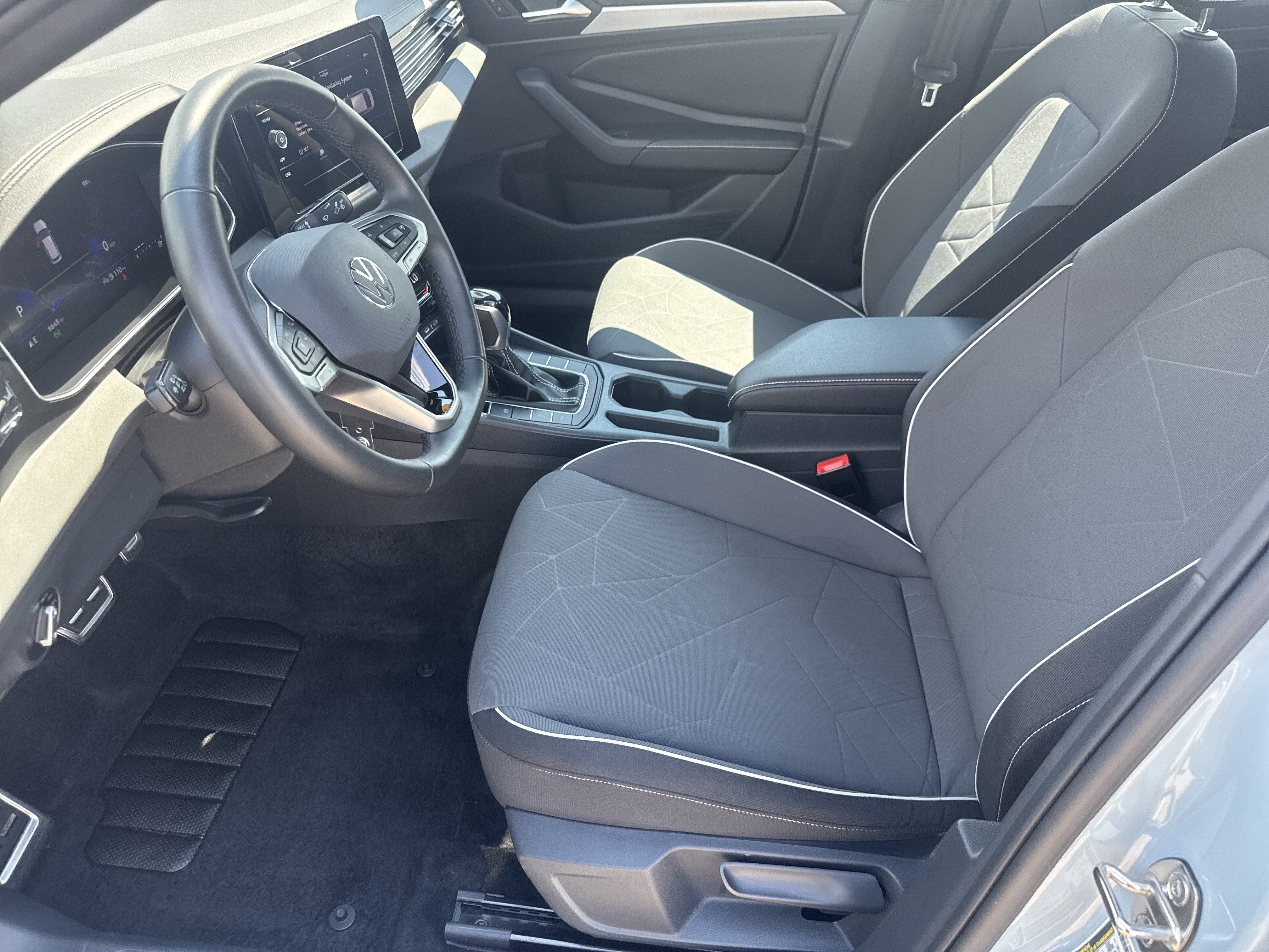 Certified 2026 Volkswagen Jetta Sport FWD image 5