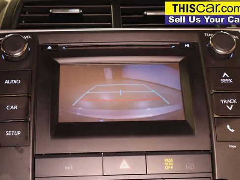 Used 2017 Toyota Camry LE FWD image 14