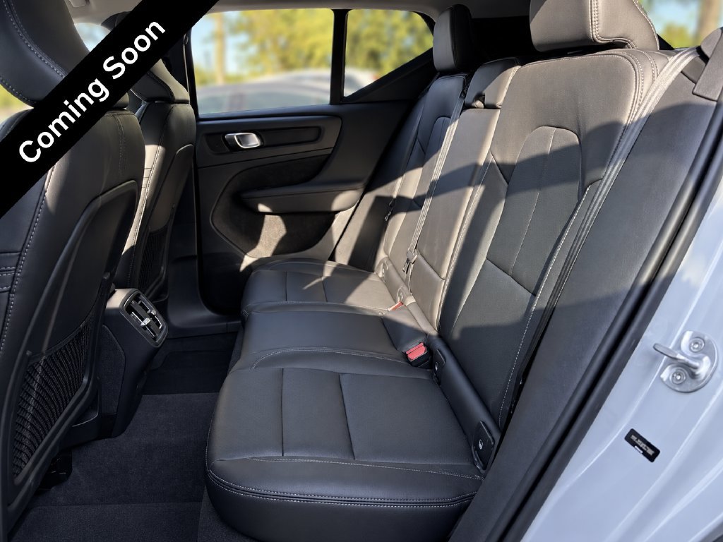 Certified 2024 Volvo XC40 B5 Plus AWD/4WD image 6