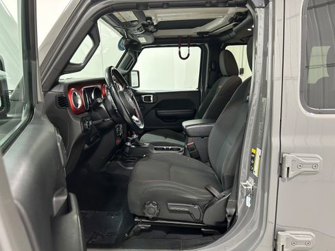 Used 2020 Jeep Wrangler Unlimited Rubicon AWD/4WD image 4